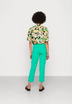 Minimum HALLEE Pantalon Classique Deep Mint Femme 9 Minimum HALLEE Pantalon Classique Deep Mint Femme -Minimum Soldes Magasin 03309b3c7c1e4ffd8093120896a0ae5b