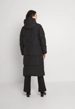 Minimum Femme FLAWOLA Veste D'hiver Black -Minimum Soldes Magasin 038f5960304a4a07815e18cf4e1b2de4