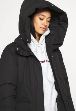 Minimum ALILLA Doudoune Black Femme -Minimum Soldes Magasin 13b6229c6cbe41068cc01466f12775fe