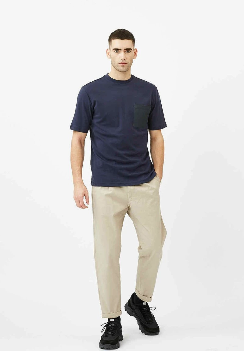 Minimum FILIKO T Shirt Imprimé Navy Blazer Homme 4 Minimum FILIKO T Shirt Imprimé Navy Blazer Homme – Image 2