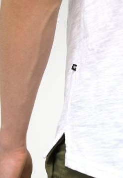 Minimum Homme DELTA T Shirt Basique White -Minimum Soldes Magasin 1540f5f3eeb74b14aa389bdf7aceb809