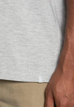 Minimum AARHUS T Shirt Basique Light Grey Melange Homme -Minimum Soldes Magasin 204270044641409baa1479eddc1bee5c