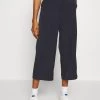 Minimum Femme CULOTTA Pantalon Classique Navy Blazer -Minimum Soldes Magasin 275d7bc699034fe98d8594f54e455f20