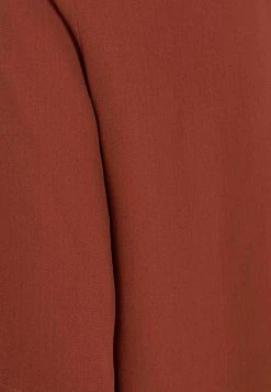 Minimum Femme TARA Manteau Court Red -Minimum Soldes Magasin 2f683654009a46079240831cd572c6f5