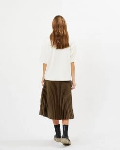 Minimum AARHUSI T Shirt Basique Broken White Femme -Minimum Soldes Magasin 33c2ea3e237248ac94a40906feac3bbd