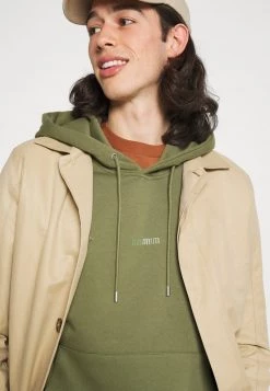 Minimum BASSOLA Sweatshirt Olivine Homme 13 Minimum BASSOLA Sweatshirt Olivine Homme -Minimum Soldes Magasin 3762c1fed11f48e1bba623c8880a1f0b