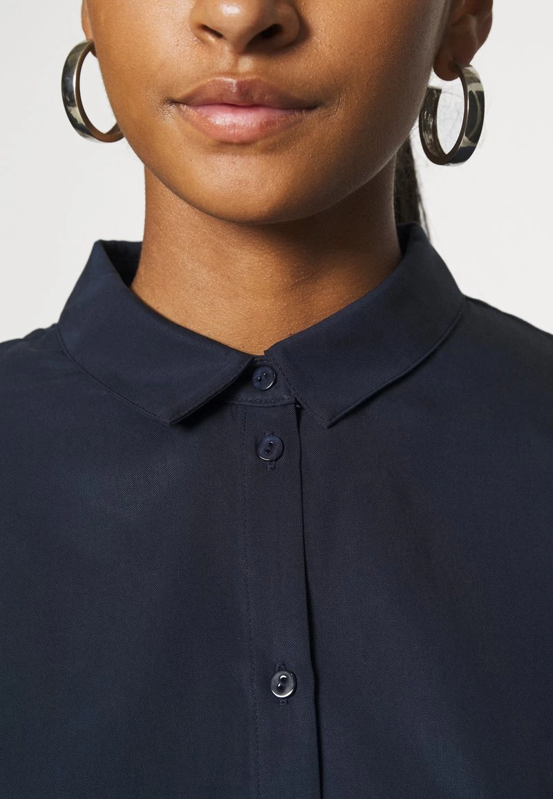 Minimum KOKO Chemisier Navy Blazer Femme 9 Minimum KOKO Chemisier Navy Blazer Femme – Image 7