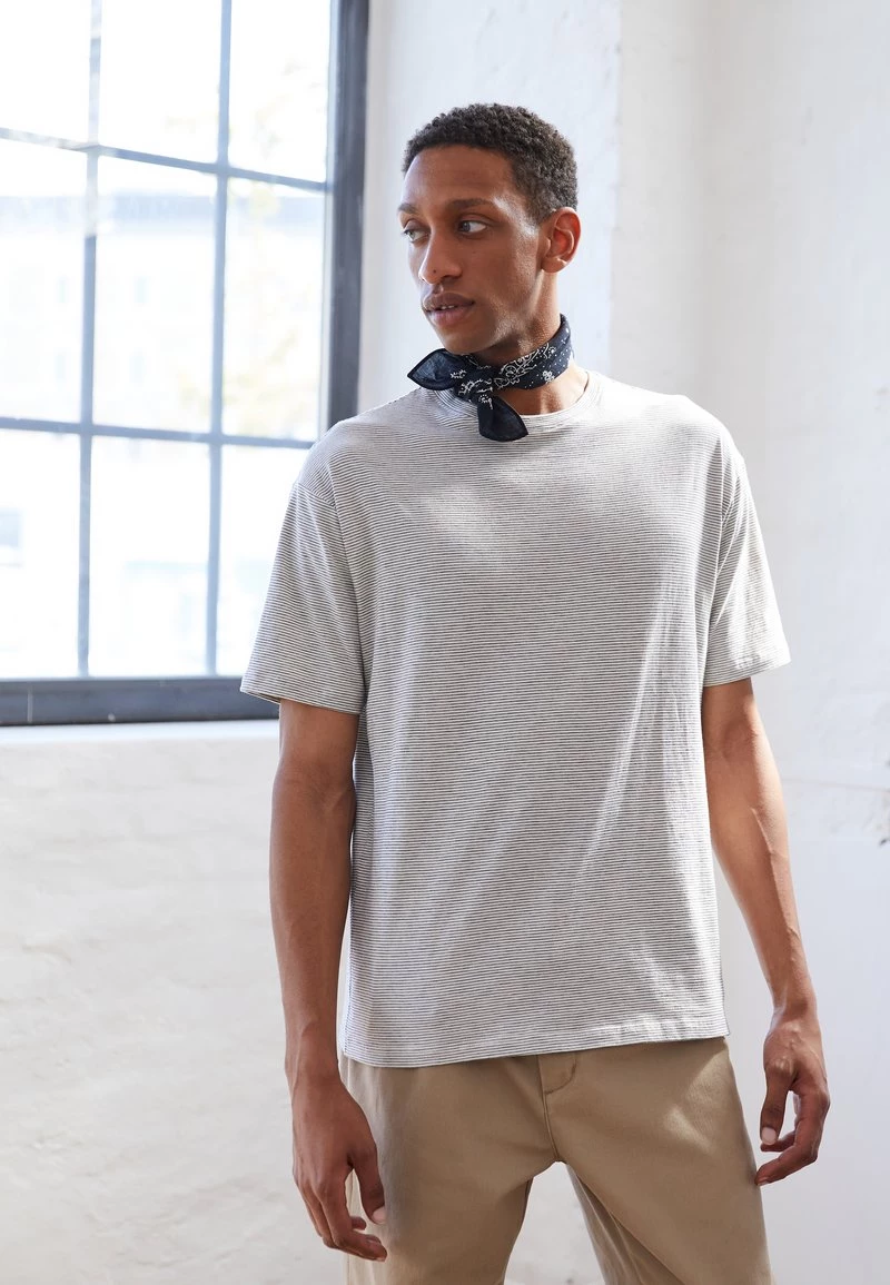 Minimum Homme SVENDE T Shirt Imprimé Navy Blazer 3 Minimum Homme SVENDE T Shirt Imprimé Navy Blazer