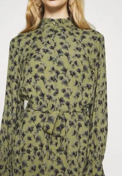 Minimum CHALOTTHEA Robe De Jour Dark Olive Femme 13 Minimum CHALOTTHEA Robe De Jour Dark Olive Femme -Minimum Soldes Magasin 426934e3f18c40e78596be98a1c86dff