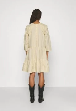 Minimum SKALINA Robe De Jour Cornhusk Femme -Minimum Soldes Magasin 43840153c33441aab49457ac4a520ac1