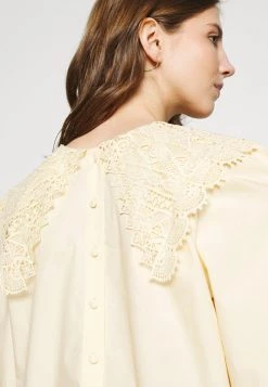 Minimum COLLA Blouse Cornhusk Femme 12 Minimum COLLA Blouse Cornhusk Femme -Minimum Soldes Magasin 51391cb0657e4479b12a180b44da06f1