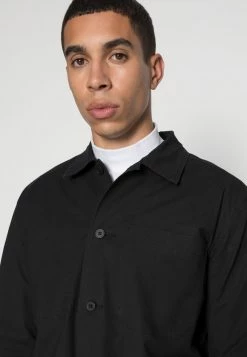 Minimum DAMMEYER Chemise Black Homme -Minimum Soldes Magasin 53019c89e5f44abebe2bb27866594587