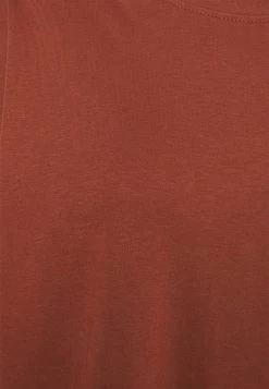 Minimum REGIZZE Robe Longue Metallic Red Femme -Minimum Soldes Magasin 5a8c49acdeab485d8d242bcae6a2ed55