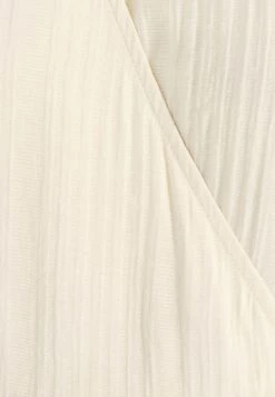 Minimum MARILY Robe En Jersey Broken White Femme -Minimum Soldes Magasin 5d6c339d43b2454bab357569c10019cd