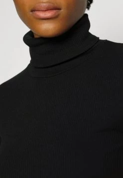 Minimum ROLLI T Shirt à Manches Longues Black Femme 13 Minimum ROLLI T Shirt à Manches Longues Black Femme -Minimum Soldes Magasin 68b359f29cfc4453ada458c01f78d608