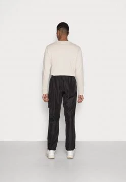 Minimum OZZYLE Pantalon Classique Black Homme -Minimum Soldes Magasin 6a48e349526d43bd832d10a8aa882862