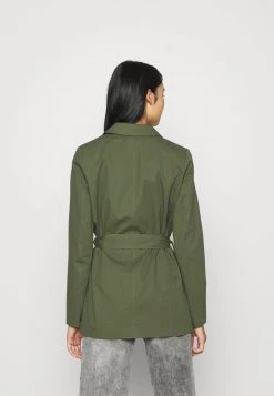 Minimum Femme MARGARINA Blazer Fir Green -Minimum Soldes Magasin 74caba5f1f8541389bd2521b4a011854