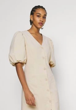 Minimum API Robe De Jour Broken White Femme -Minimum Soldes Magasin 781fbbbdffe34518a180c70cf0c2c0c5