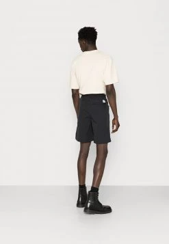 Minimum STRINGO Short Black Homme -Minimum Soldes Magasin 7a15e6c29c634f5488727e9d74a721fe