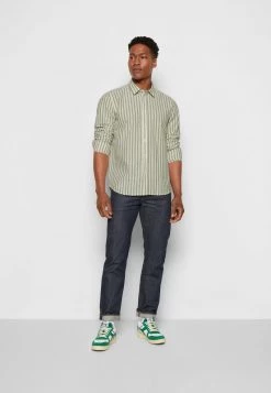 Minimum Soldes Magasin -Minimum Soldes Magasin 7d098cb0ee484114b6f398dd37be052c