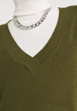 Minimum Femme DETHEA T Shirt Imprimé Fir Green -Minimum Soldes Magasin 7ee8f11fbe724d7bada25385114b3dff