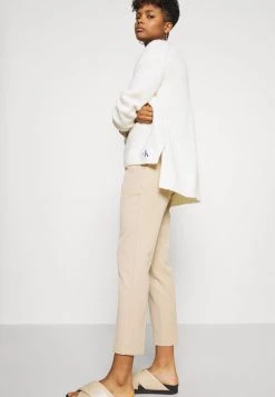 Minimum Femme HALLE PANTS Pantalon Classique Nude -Minimum Soldes Magasin 8e98bfb789754a1fbe8333d812832769