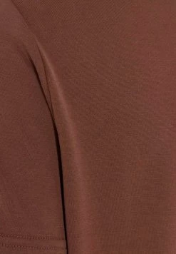 Minimum Femme RYNAH T Shirt Basique Fondue Fudge -Minimum Soldes Magasin 9144bfc57baa4b6799b5f3ac97833dad