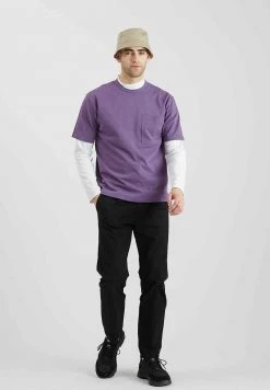 Minimum POCKA T Shirt Basique Grape Compote Homme -Minimum Soldes Magasin 932e4d9fc5044af5aa7bc4d5371f3362