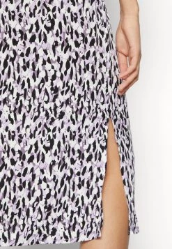 Minimum Femme NORRI Robe Chemise Lavendula -Minimum Soldes Magasin 99c07a7863264a308f296c3bd39cc164