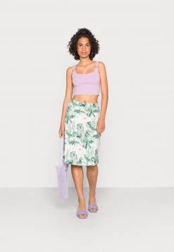 Minimum GRYNA Jupe Trapèze Broken White Femme -Minimum Soldes Magasin 9bdb9183883b4a3baa4e82c47f984af7