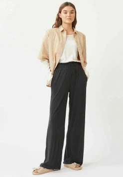 Minimum Pantalon Classique Black Femme -Minimum Soldes Magasin 9e0e492a56644ae1a44b0cd84748dc07