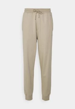 Minimum Homme BAROLO Pantalon De Survêtement Seneca Rock 10 Minimum Homme BAROLO Pantalon De Survêtement Seneca Rock -Minimum Soldes Magasin a60a9fed99a4454195e0c52841ce181c