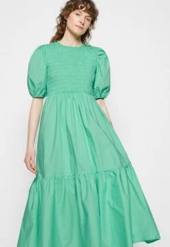 Minimum Femme STINNAH Robe De Jour Katydid -Minimum Soldes Magasin b4710819a24043adbe79e7c5edb6e5f5