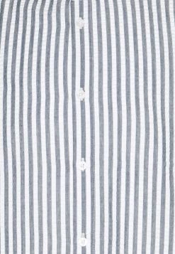 Minimum Homme ANHOLT Chemise Navy -Minimum Soldes Magasin b82cc231b5dd430eb8cc79ebf30193f4