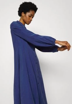 Minimum Femme BINDINE Robe De Jour Navy Peony -Minimum Soldes Magasin c3d016a841634113be433d45d450ca05