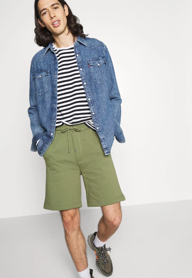 Minimum Homme ZINFANDEL Short Olivine 6 Minimum Homme ZINFANDEL Short Olivine – Image 4