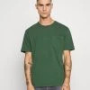 Minimum HARIS T Shirt Basique Greener Pastures Homme -Minimum Soldes Magasin c746e36c872043fd90f0ef3c93796122