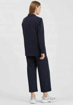 Minimum TARA Manteau Court Navy Blazer Femme -Minimum Soldes Magasin c8ead924353040be860046c9f6692062