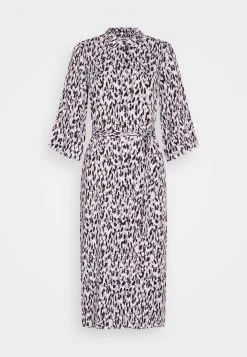 Minimum Femme NORRI Robe Chemise Lavendula -Minimum Soldes Magasin cb0b92dc31004576837c72f9e63ee312