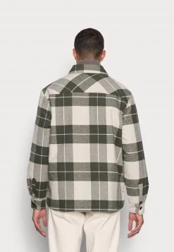 Minimum BRADLEE Veste Légère Climbing Ivy Homme -Minimum Soldes Magasin cc48a12b0af848e7a396660fcf9777a7