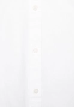 Minimum Homme Chemise Classique White -Minimum Soldes Magasin cc9b04784f9c466d98977b3923771b34