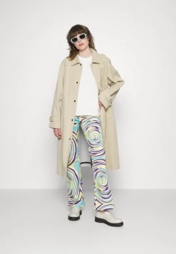 Minimum Femme MIKILA Pullover Broken White -Minimum Soldes Magasin d0d1b6fcd94242fa8bb4724c6e641923