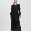 Minimum AURALINE Robe En Jersey Black Femme -Minimum Soldes Magasin db49cc734eea4bdd8f039e0190002e62