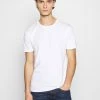 Minimum Homme LUKA T Shirt Basique White 1 Minimum Homme LUKA T Shirt Basique White -Minimum Soldes Magasin db99d36ef82d46e0be97fdc9f0b73144