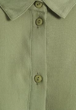 Minimum KOKO Blouse Oil Green Femme -Minimum Soldes Magasin e01eacad584f42b5a96eb8f79f894e2d
