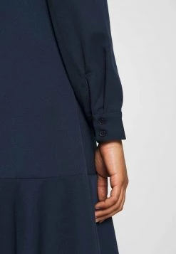 Minimum MANDOLA Robe De Jour Martime Blue Femme -Minimum Soldes Magasin e09800c2c4164719b2a45a7a7ffb92a8