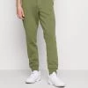 Minimum Homme BAROLO Pantalon De Survêtement Olivine -Minimum Soldes Magasin e104dd29aba544af8a7d5f3c3b874e0e