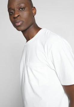 Minimum Homme HARIS T Shirt Basique Broken White -Minimum Soldes Magasin e424057ad12e4b668e4ebd389a7aba0f