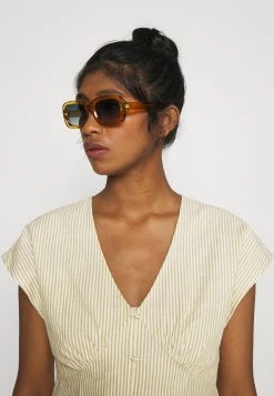 Minimum TYSEA Robe De Jour Beige Femme -Minimum Soldes Magasin ebd8dc766ffa4914b6a6fa1ada8dfd56