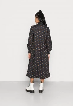 Minimum Femme DOTTIE Robe De Jour Black -Minimum Soldes Magasin f0a558e587af4d5db59d8ef1a70ed77f